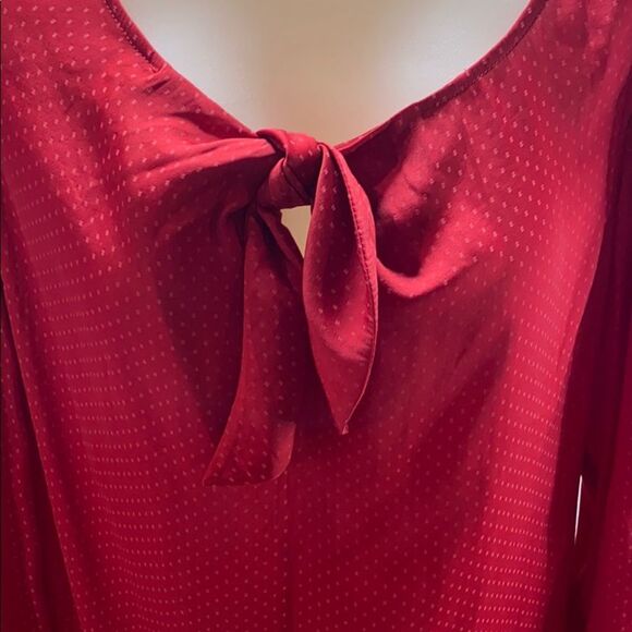 Cabi 3862 Long Sleeve Knot Dots Blouse Red Small - Picture 2 of 9